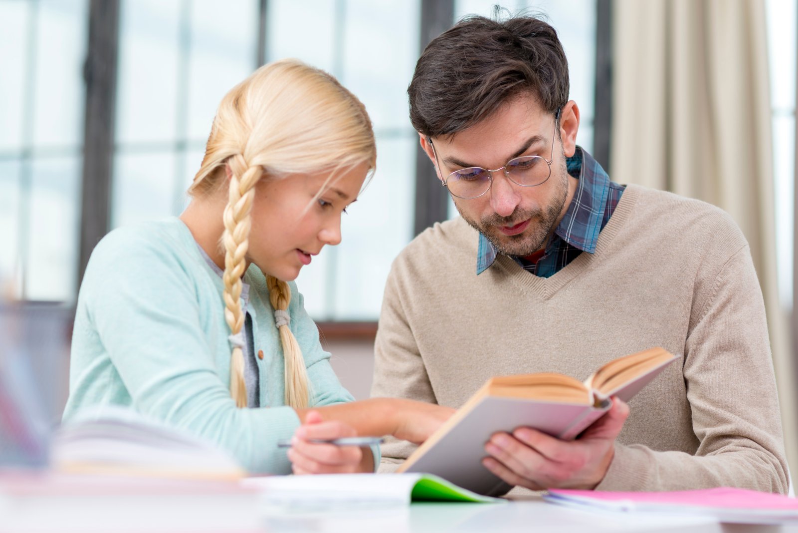 A tutor ready for a free trial session